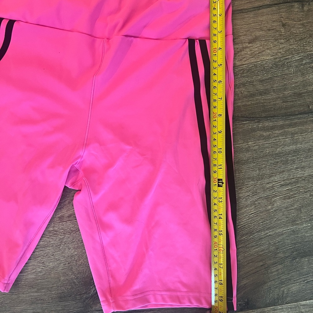 Adidas X Peloton 9 inch Bike Shorts - Picture 4 of 4